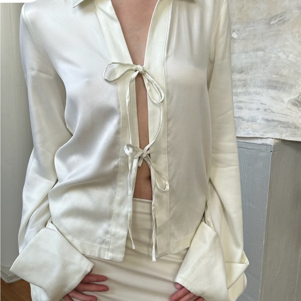 Occasion Top Cloud Djerf avenue NWT